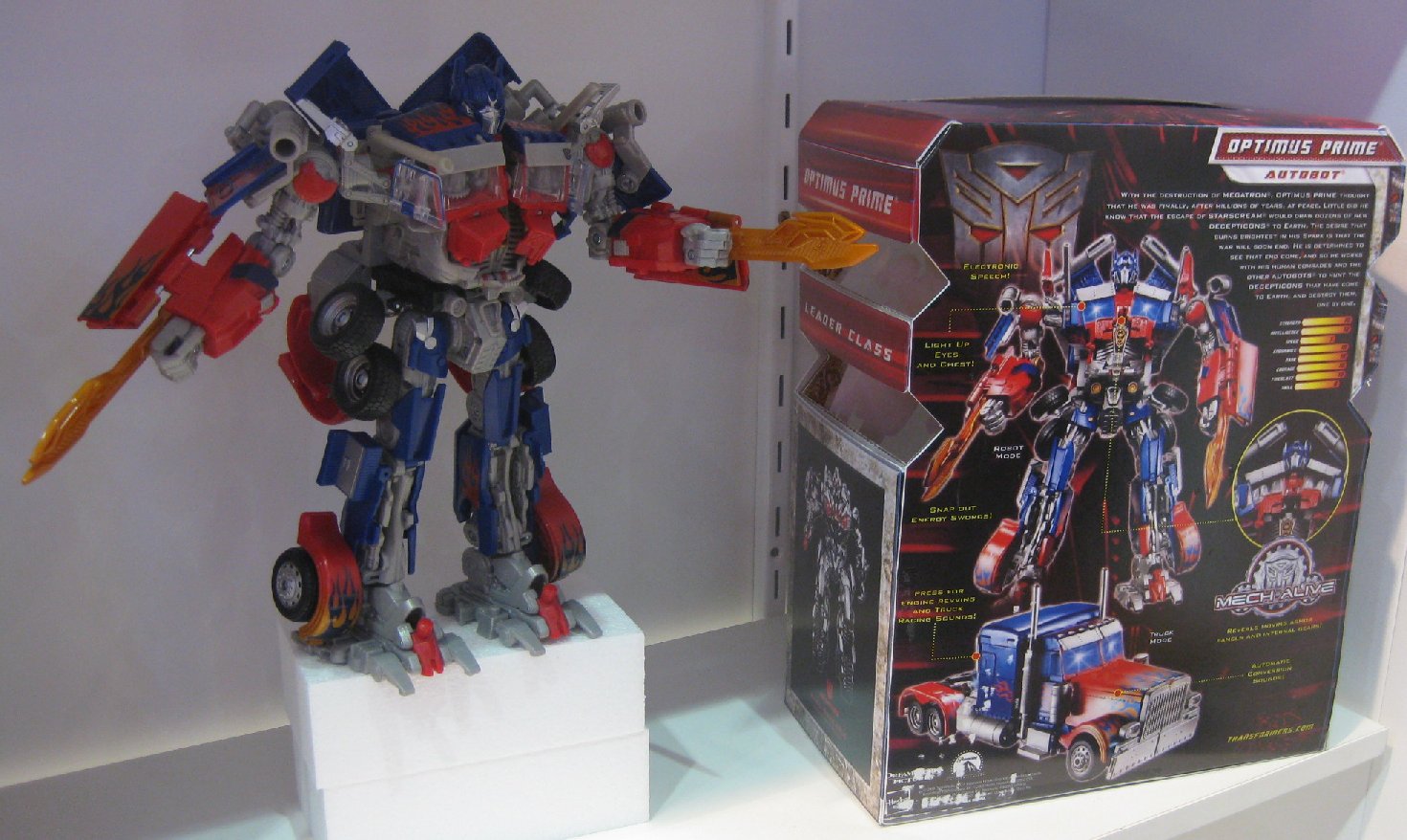 Transformers 3 - Australian Toy Fair ’09 – Supreme Class Devastator, Power Bots ...